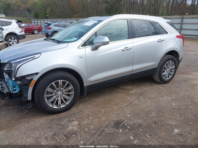 2019 CADILLAC XT5 1GYKNCRS5KZ225944 Photo 1