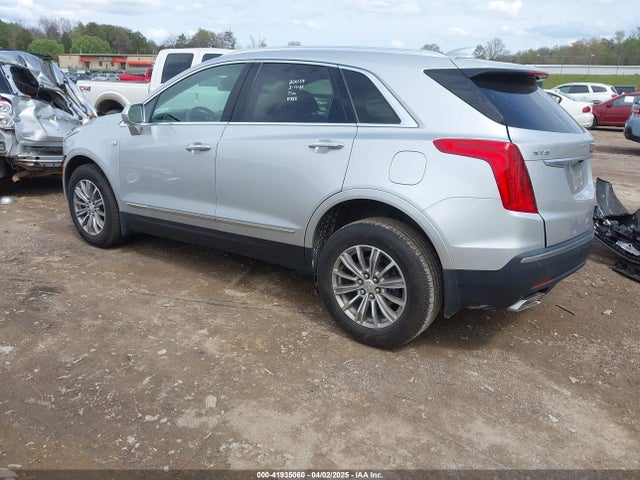 2019 CADILLAC XT5 1GYKNCRS5KZ225944 Photo 2