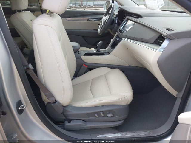 2019 CADILLAC XT5 1GYKNCRS5KZ225944 Photo 4