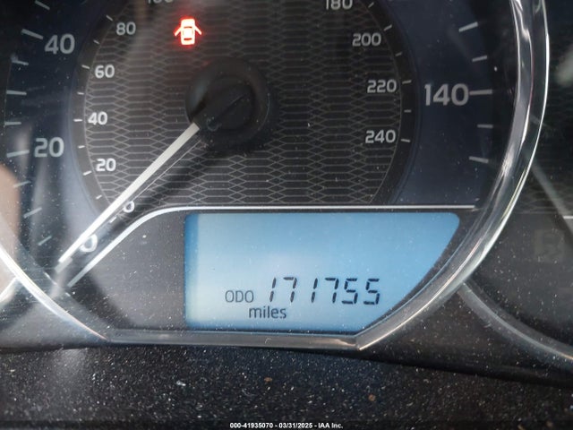 5YFBURHEXFP322371 Toyota COROLLA LE