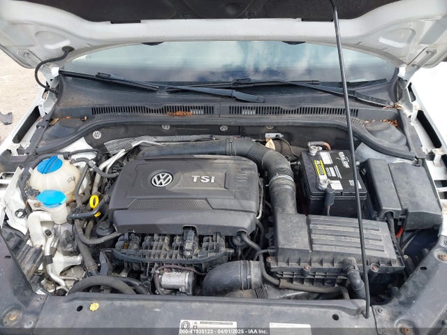 3VWL17AJ7EM439904 Volkswagen Jetta 1.8t Sel