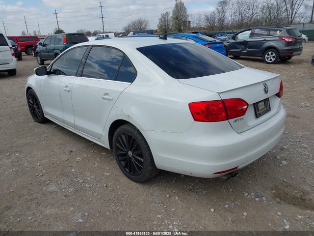 3VWL17AJ7EM439904 Volkswagen Jetta 1.8t Sel