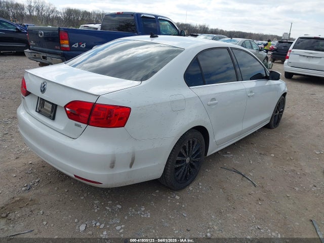 3VWL17AJ7EM439904 Volkswagen Jetta 1.8t Sel