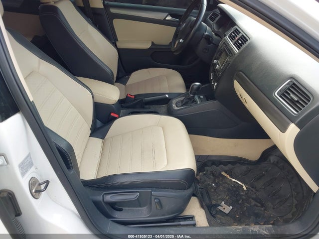 3VWL17AJ7EM439904 Volkswagen Jetta 1.8t Sel