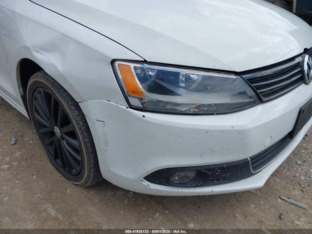 3VWL17AJ7EM439904 Volkswagen Jetta 1.8t Sel