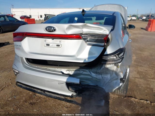 3KPF24AD7ME264259 KIA Forte Lxs