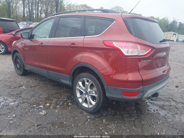 1FMCU0G9XEUD24123 Ford ESCAPE SE