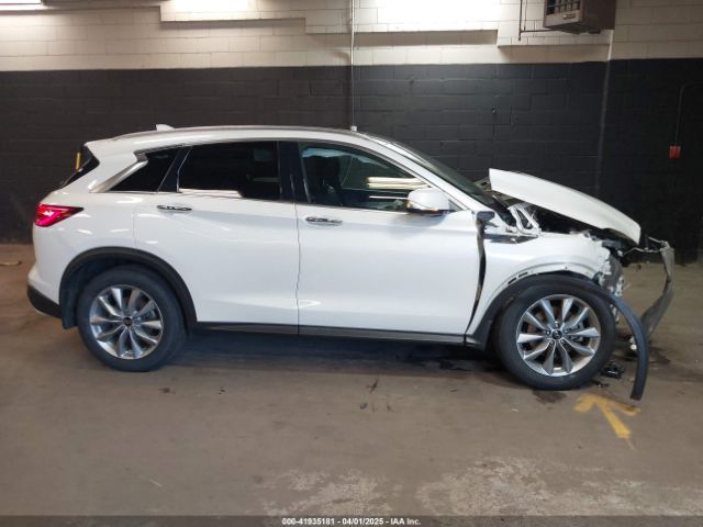 3PCAJ5CB2NF106826 Infiniti Qx50 Essential Awd
