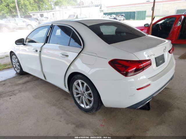 W1K3G4EB4MJ318669 Mercedes-Benz A 220