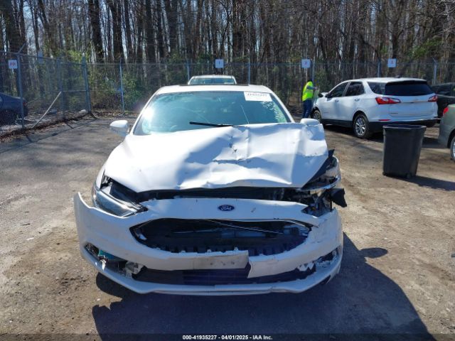 3FA6P0PU9JR105934 Ford Fusion Energi Se Luxury
