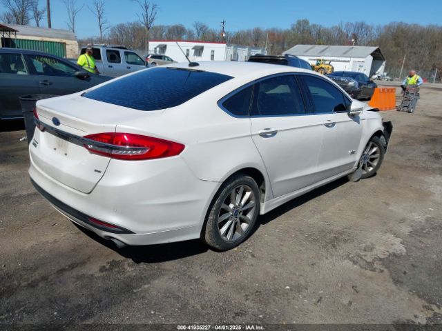 3FA6P0PU9JR105934 Ford Fusion Energi Se Luxury