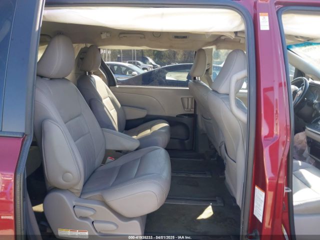 5TDDK3DC0FS104012 Toyota Sienna Xle 7 Passenger