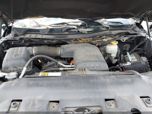 1C6RR7FG3HS849332 RAM 1500 Express  4x4 6'4 Box