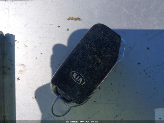 3KPF44AC7ME288188 KIA Forte Gt Manual