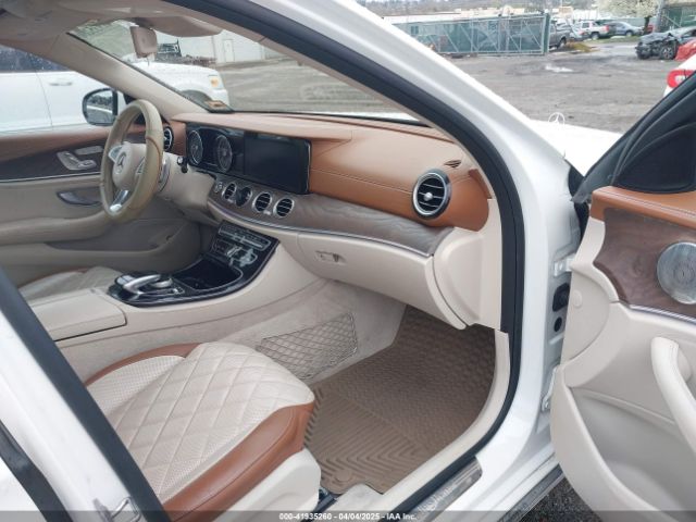 WDDZF4KBXHA108620 Mercedes-Benz E 300 4matic