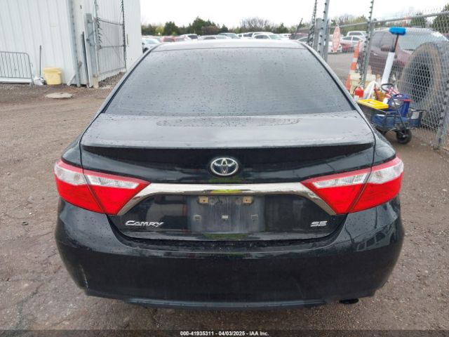 4T1BF1FK2FU002657 Toyota CAMRY SE
