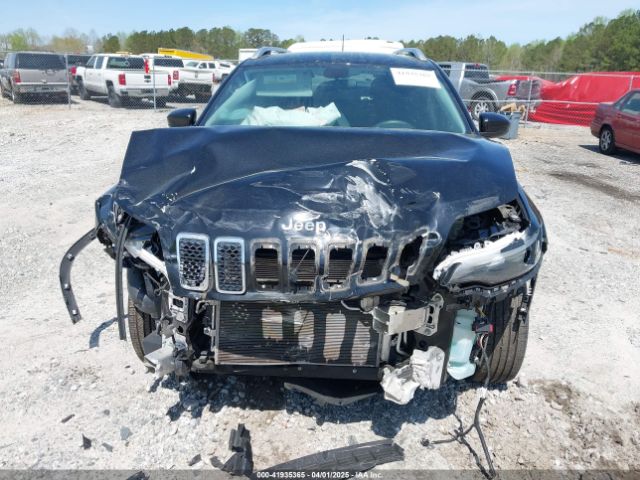 1C4PJMCX2KD307175 Jeep Cherokee Latitude 4x4