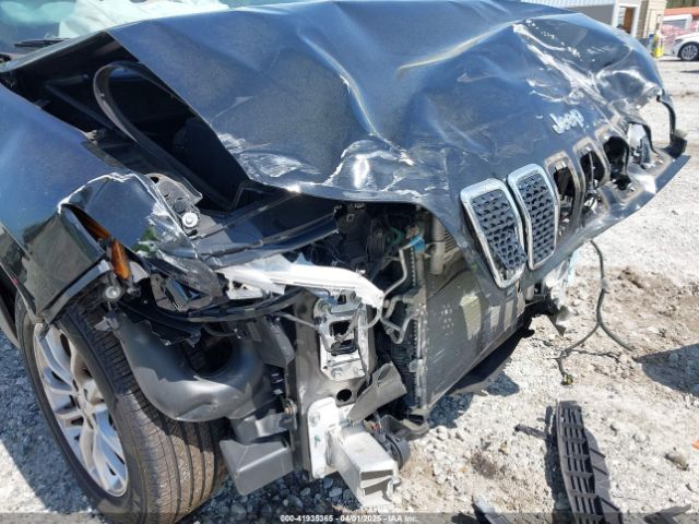1C4PJMCX2KD307175 Jeep Cherokee Latitude 4x4