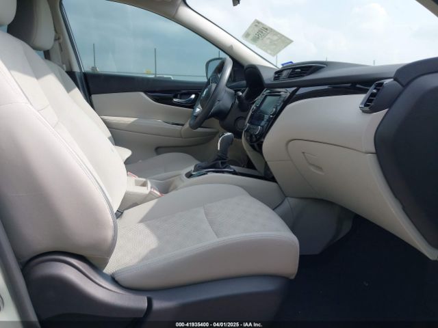 JN1BJ1CR0KW630786 Nissan Rogue Sport Sv