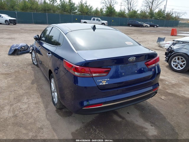 5XXGT4L35JG210032 KIA Optima S