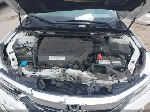 1HGCR3F91GA006924 Honda Accord Touring