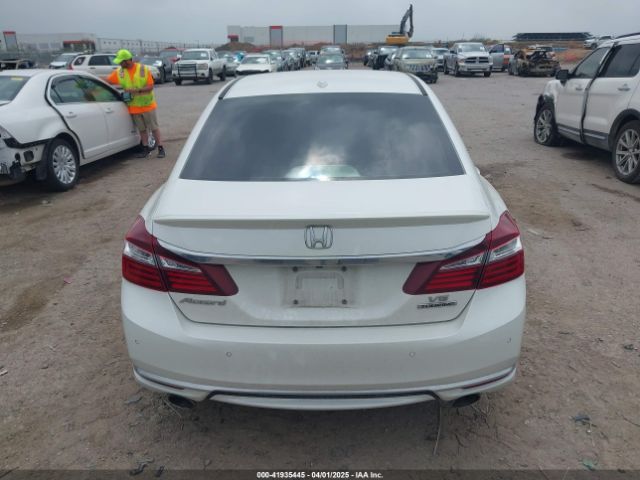 1HGCR3F91GA006924 Honda Accord Touring