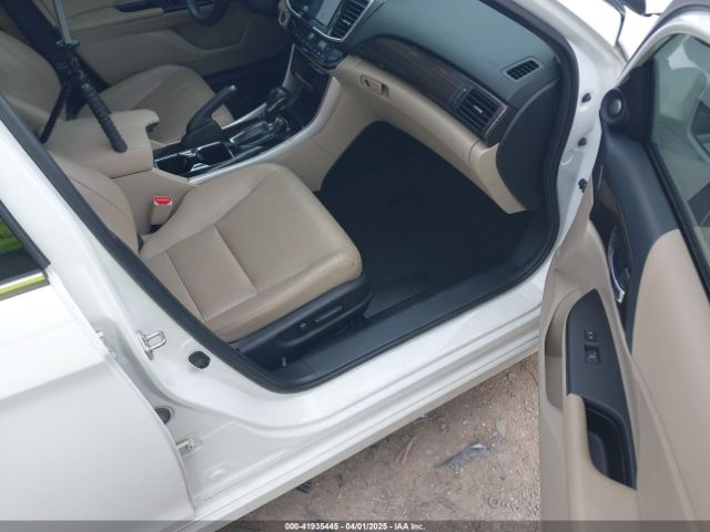 1HGCR3F91GA006924 Honda Accord Touring