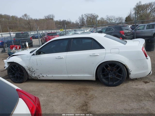 2C3CCAGG8GH349365 Chrysler 300 300s