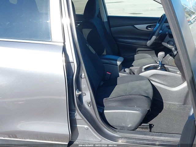 5N1AT2MT3FC882232 Nissan ROGUE SV