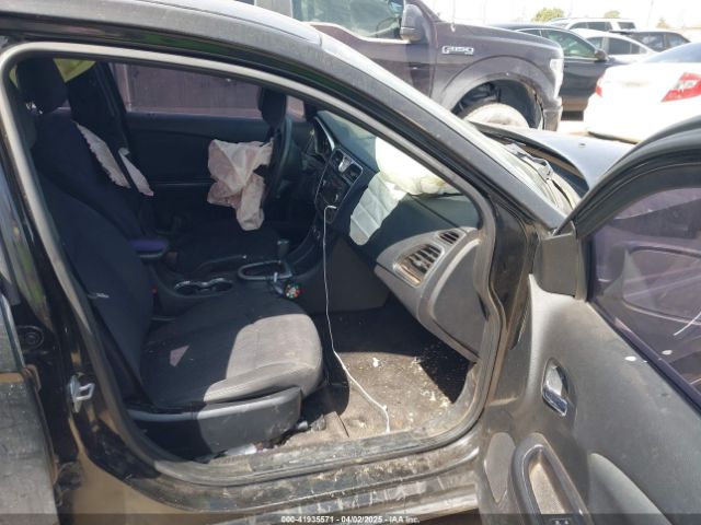 2012 CHRYSLER 200 1C3CCBAB1CN222431 Photo 4