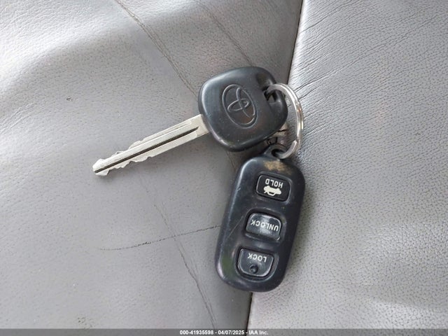 41935598 :رقم المزاد ، 4T1BF30K55U621076 vin ، 2005 Toyota Camry Xle V6 مزاد بيع