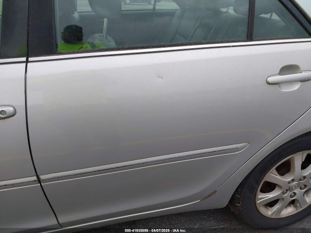 41935598 :رقم المزاد ، 4T1BF30K55U621076 vin ، 2005 Toyota Camry Xle V6 مزاد بيع