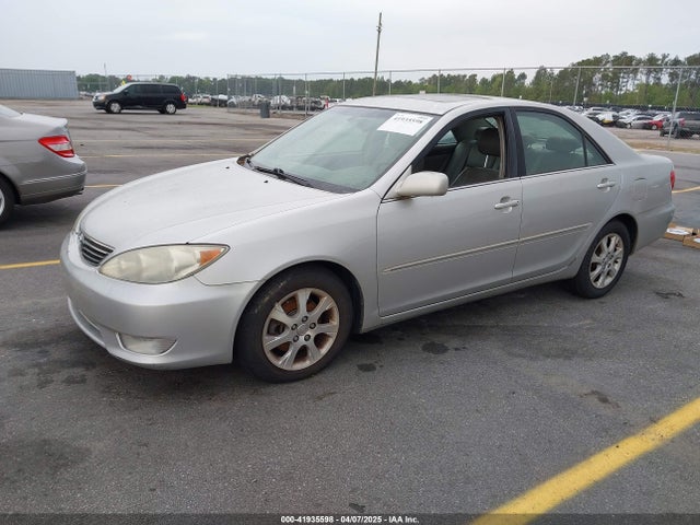 41935598 :رقم المزاد ، 4T1BF30K55U621076 vin ، 2005 Toyota Camry Xle V6 مزاد بيع