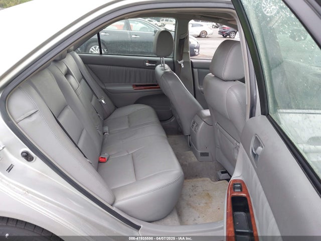 41935598 :رقم المزاد ، 4T1BF30K55U621076 vin ، 2005 Toyota Camry Xle V6 مزاد بيع