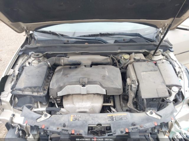 1G11E5SL4EF117359 Chevrolet MALIBU 2LT