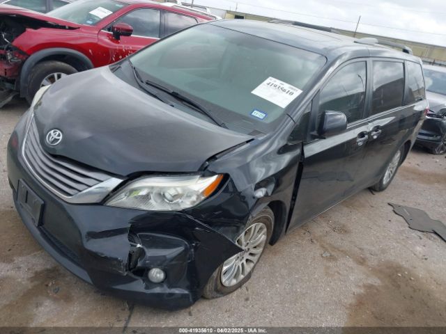 5TDYK3DC0FS666767 Toyota Sienna Xle Premium 8 Passenger