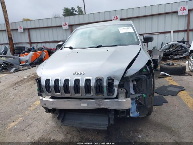 1C4PJLAB1EW314418 Jeep Cherokee Sport