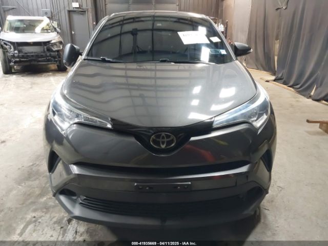 NMTKHMBX3KR083103 Toyota C-HR XLE