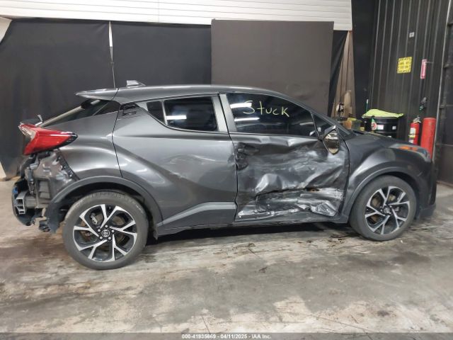 NMTKHMBX3KR083103 Toyota C-HR XLE