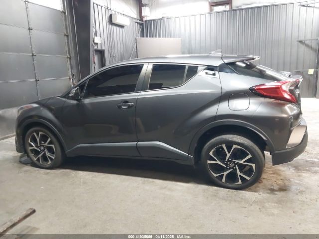 NMTKHMBX3KR083103 Toyota C-HR XLE