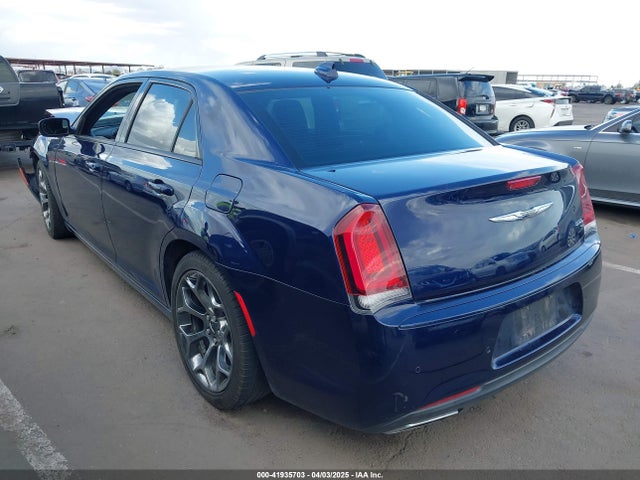 2C3CCABG9GH320822 Chrysler 300 300s