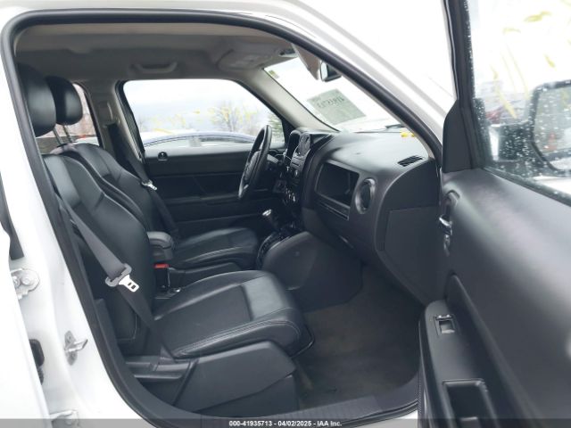 1C4NJRBBXHD108927 Jeep Patriot Sport Se 4x4