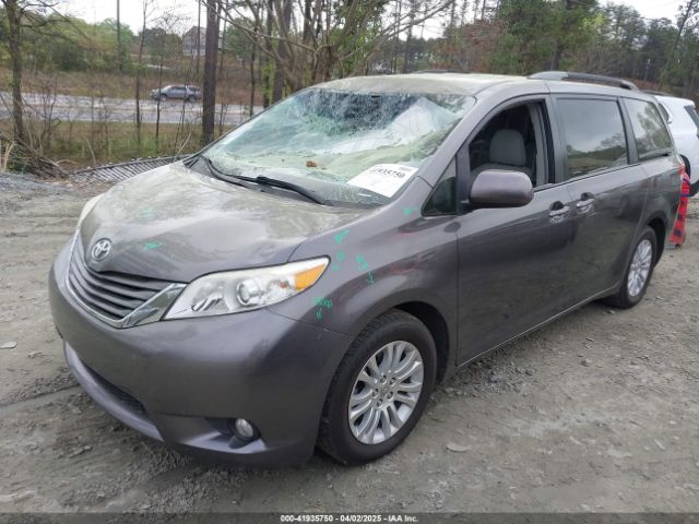5TDYK3DC2ES420737 Toyota Sienna Xle V6 8 Passenger