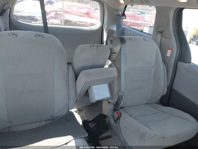 2018 TOYOTA SIENNA 5TDKZ3DC1JS946224 Photo 7