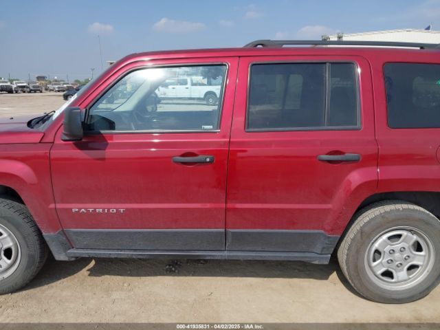 1C4NJPBBXHD103389 Jeep Patriot Sport Fwd