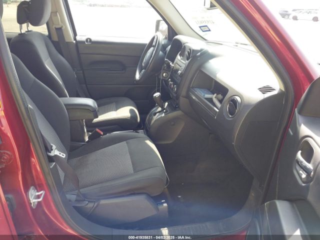 1C4NJPBBXHD103389 Jeep Patriot Sport Fwd
