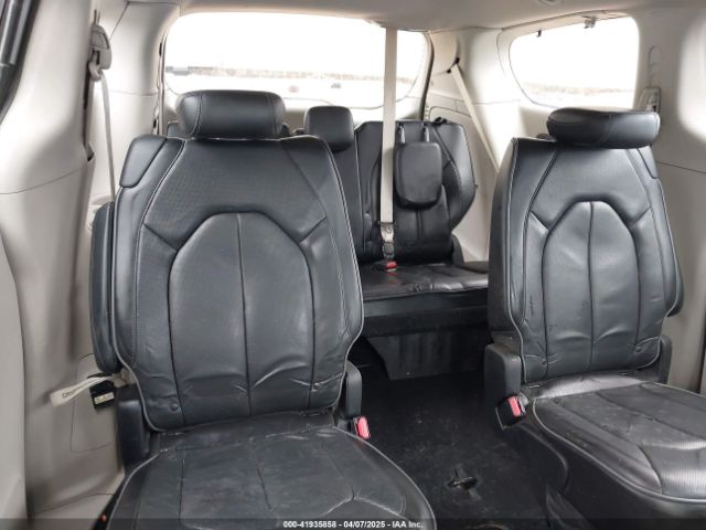 2C4RC1GG1KR666302 Chrysler Pacifica Limited