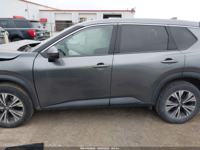 5N1AT3BB2MC768199 Nissan Rogue Sv Intelligent Awd