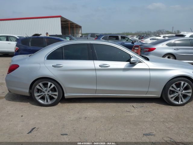 55SWF4JB4GU140224 Mercedes-Benz C 300 Luxury/sport