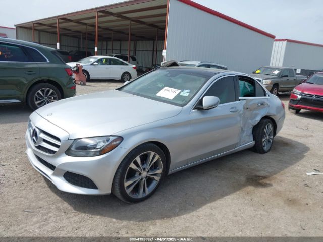 55SWF4JB4GU140224 Mercedes-Benz C 300 Luxury/sport